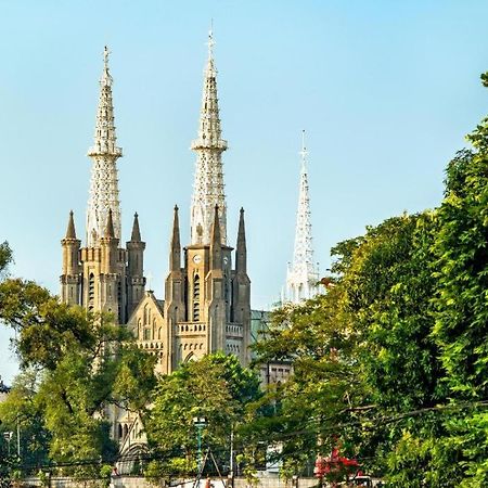 Hi Hotel Senen ジャカルタ エクステリア 写真