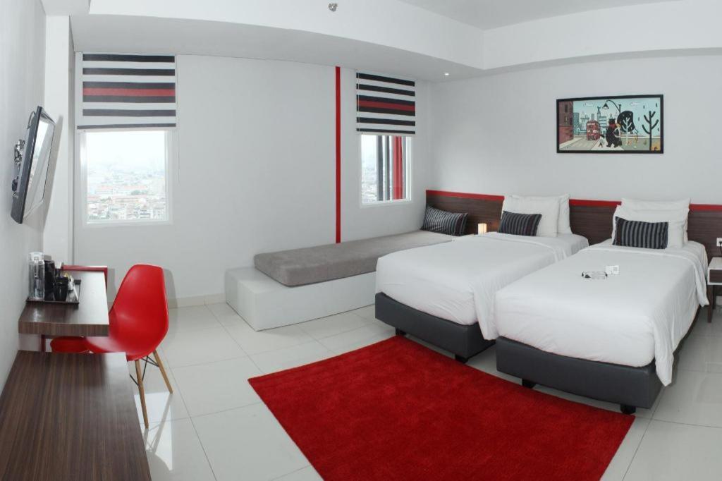 Hi Hotel Senen ジャカルタ エクステリア 写真